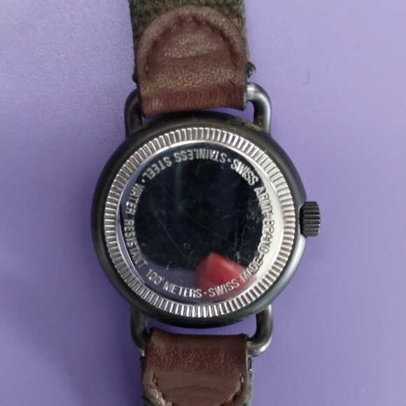 Swiss Army Vintage Women's Watch - Picture 3 of 11